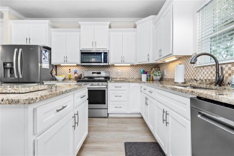 House in Live Oak, Florida 2 bedrooms, 164.99 sq.m. № 1598618 - photo 14