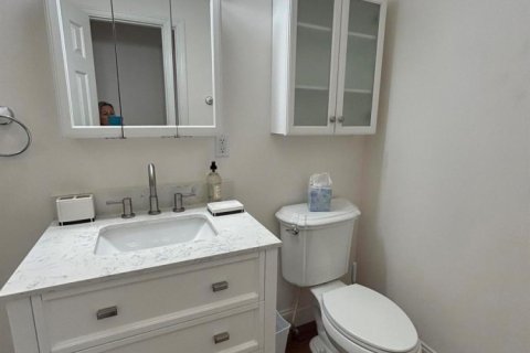 Townhouse in Wellington, Florida 3 bedrooms, 231.79 sq.m. № 2250955 - photo 6