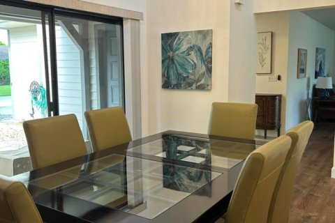 Townhouse in Wellington, Florida 3 bedrooms, 231.79 sq.m. № 2250955 - photo 25