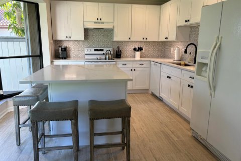 Townhouse in Wellington, Florida 3 bedrooms, 231.79 sq.m. № 2250955 - photo 27