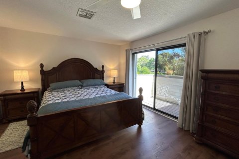 Townhouse in Wellington, Florida 3 bedrooms, 231.79 sq.m. № 2250955 - photo 11