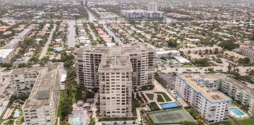 Condo à Lauderdale-by-the-Sea, Floride, 3 chambres № 1978404
