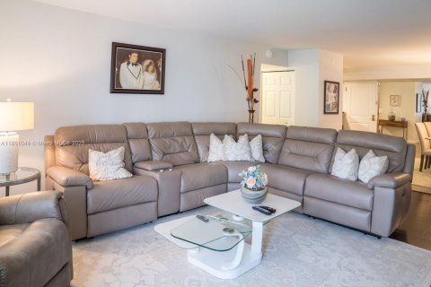 Copropriété à vendre à Lauderdale-by-the-Sea, Floride: 3 chambres, 160.16 m2 № 1978404 - photo 24