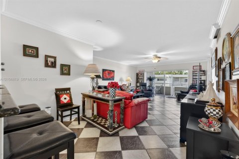 Condominio en venta en Hillsboro Beach, Florida, 2 dormitorios, 91.04 m2 № 2420756 - foto 11