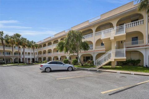 Condo à Clearwater, Floride, 2 chambres  № 2124313