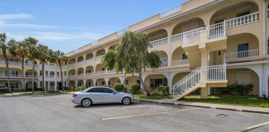 Condominio en Clearwater, Florida, 2 dormitorios  № 2124313