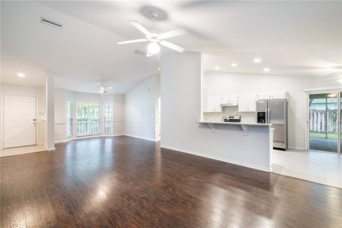 Villa ou maison à louer à Gainesville, Floride: 3 chambres, 144.74 m2 № 2209767 - photo 8