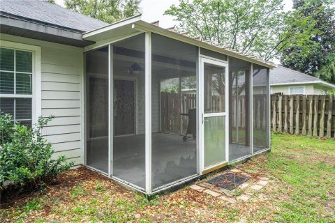 Villa ou maison à louer à Gainesville, Floride: 3 chambres, 144.74 m2 № 2209767 - photo 19