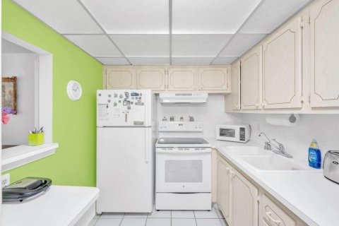 Купить кондоминиум в Уэст-Палм-Бич, Флорида 3 комнаты, 52.95м2, № 2086309 - фото 15