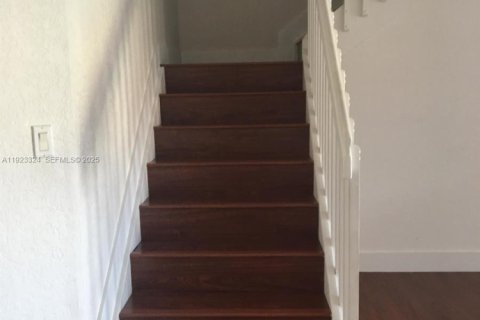 Touwnhouse à louer à Doral, Floride: 3 chambres, 135.82 m2 № 1976958 - photo 30