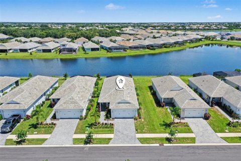House in Sarasota, Florida 3 bedrooms, 168.15 sq.m. № 2219592 - photo 28