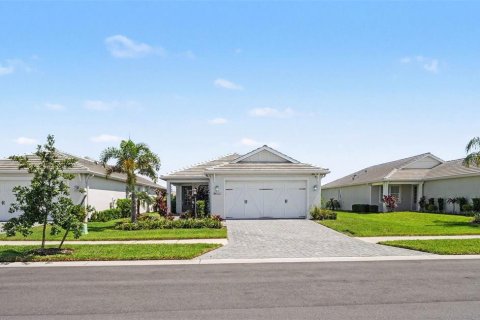 House in Sarasota, Florida 3 bedrooms, 168.15 sq.m. № 2219592 - photo 3