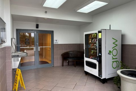 Copropriété à vendre à Aventura, Floride: 2 chambres, 126.81 m2 № 2005929 - photo 9