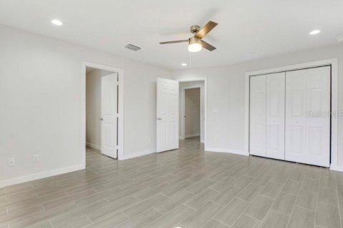 House in Port Charlotte, Florida 3 bedrooms, 142.7 sq.m. № 1518897 - photo 14