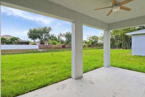 House in Port Charlotte, Florida 3 bedrooms, 142.7 sq.m. № 1518897 - photo 24