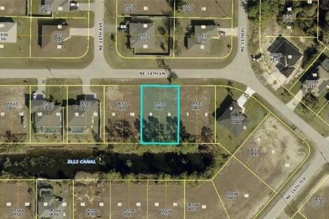 Land in Cape Coral, Florida № 2161611