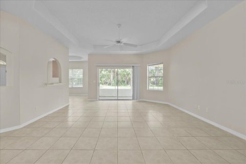 Casa en venta en Palm Coast, Florida, 3 dormitorios, 165.37 m2 № 1719556 - foto 7