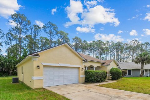 Casa en venta en Palm Coast, Florida, 3 dormitorios, 165.37 m2 № 1719556 - foto 2
