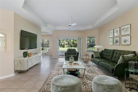 Casa en venta en Palm Coast, Florida, 3 dormitorios, 165.37 m2 № 1719556 - foto 8