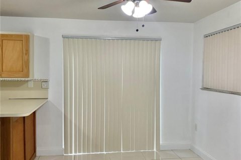 Снять в аренду виллу или дом в Ки-Ларго, Флорида 3 спальни, 146.23м2, № 1949889 - фото 10