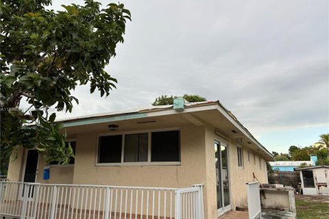 Снять в аренду виллу или дом в Ки-Ларго, Флорида 3 спальни, 146.23м2, № 1949889 - фото 1