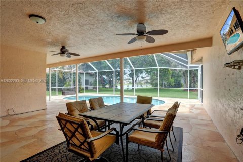 Casa en venta en Coral Springs, Florida, 4 dormitorios № 2077603 - foto 23