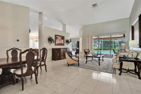 Casa en venta en Coral Springs, Florida, 4 dormitorios № 2077603 - foto 3