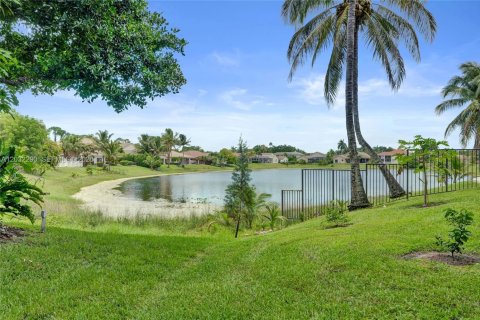 Casa en venta en Coral Springs, Florida, 4 dormitorios № 2077603 - foto 27
