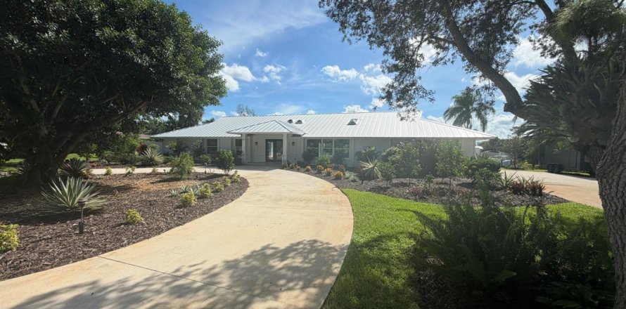 Villa ou maison à Palm City, Floride 3 chambres, 246.01 m2 № 2412001
