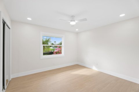 Villa ou maison à vendre à Palm City, Floride: 3 chambres, 246.01 m2 № 2412001 - photo 19