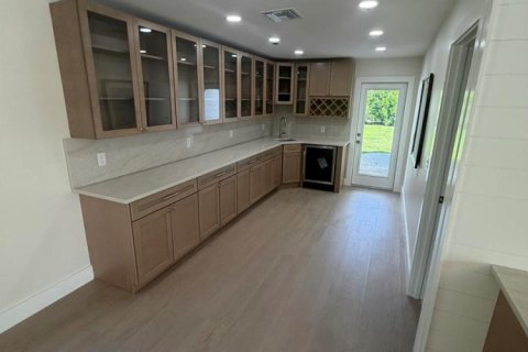 Villa ou maison à vendre à Palm City, Floride: 3 chambres, 246.01 m2 № 2412001 - photo 3