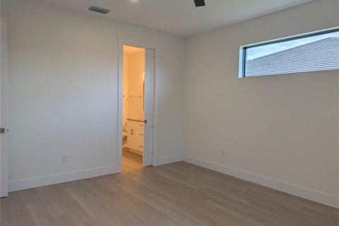 Appartement à louer à Punta Gorda, Floride: 3 chambres, 127.55 m2 № 2403086 - photo 11