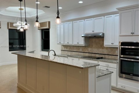 House in Parkland, Florida 4 bedrooms, 293.39 sq.m. № 2010056 - photo 9