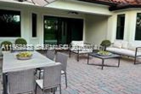 House in Parkland, Florida 4 bedrooms, 293.39 sq.m. № 2010056 - photo 4