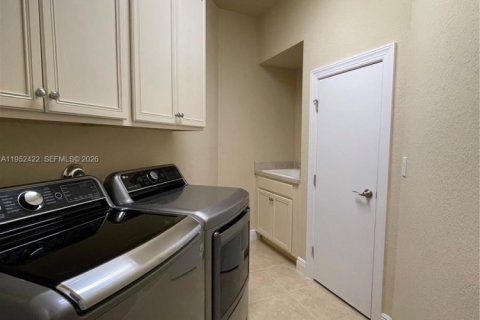 House in Parkland, Florida 4 bedrooms, 293.39 sq.m. № 2010056 - photo 18