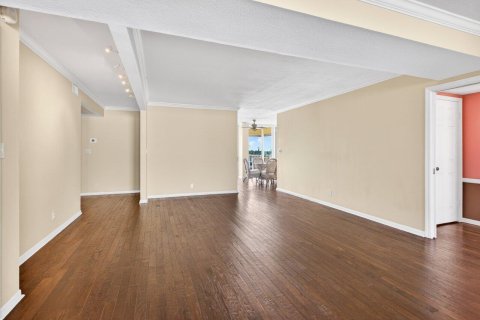 Condo in Delray Beach, Florida, 3 bedrooms  № 2252928 - photo 10