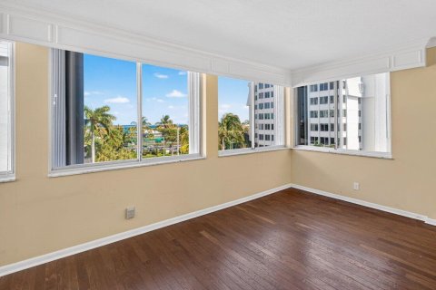 Condo in Delray Beach, Florida, 3 bedrooms  № 2252928 - photo 19