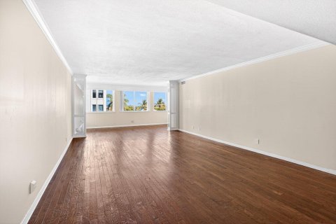 Condo in Delray Beach, Florida, 3 bedrooms  № 2252928 - photo 7