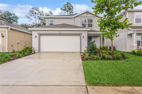 House in DeLand, Florida 4 bedrooms, 205.13 sq.m. № 1630911 - photo 1