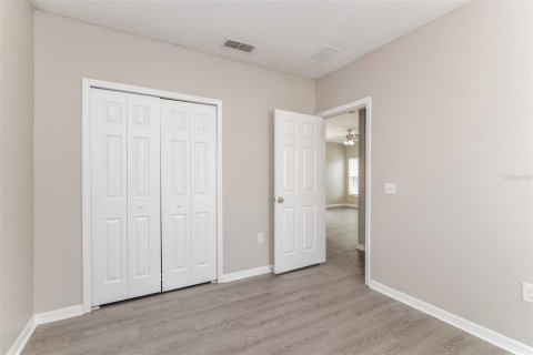Villa ou maison à louer à Kissimmee, Floride: 3 chambres, 149.48 m2 № 2167058 - photo 14