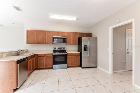 Villa ou maison à louer à Kissimmee, Floride: 3 chambres, 149.48 m2 № 2167058 - photo 7