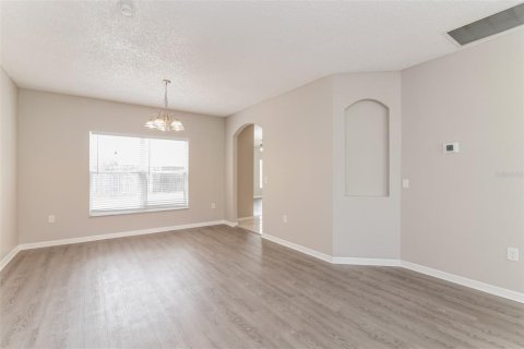 Villa ou maison à louer à Kissimmee, Floride: 3 chambres, 149.48 m2 № 2167058 - photo 3