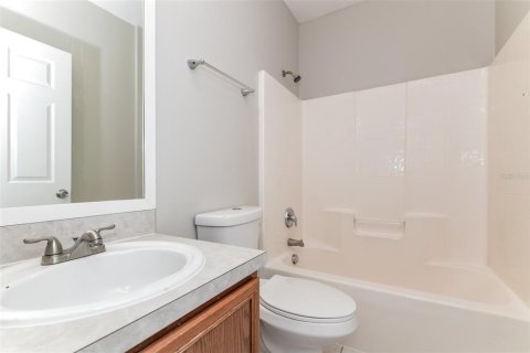Villa ou maison à louer à Kissimmee, Floride: 3 chambres, 149.48 m2 № 2167058 - photo 15
