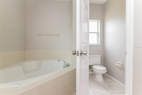 Villa ou maison à louer à Kissimmee, Floride: 3 chambres, 149.48 m2 № 2167058 - photo 11