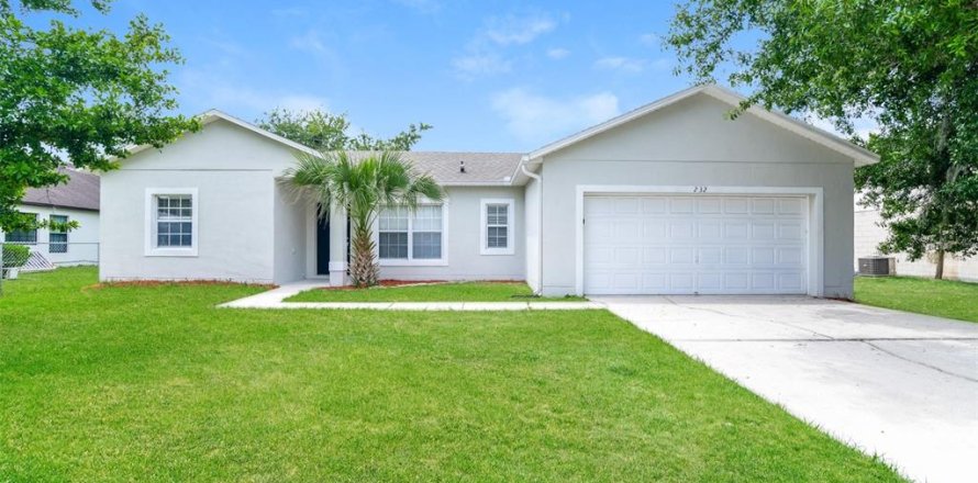 Villa ou maison à Kissimmee, Floride 3 chambres, 149.48 m2 № 2167058