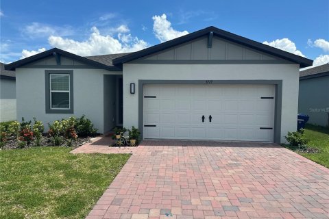 House in Winter Haven, Florida 3 bedrooms, 157.47 sq.m. № 2214561