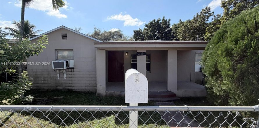 Casa en Miami, Florida 4 dormitorios, 108.14 m2 № 2030920