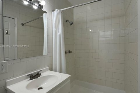 Appartement à louer à Hollywood, Floride: 1 chambre № 2385052 - photo 12