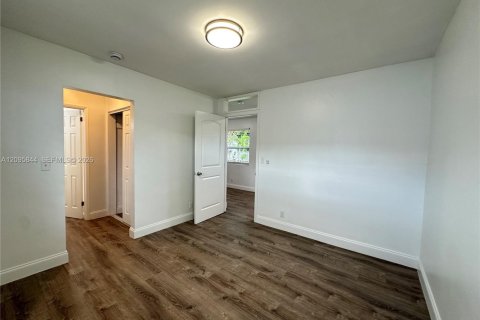 Appartement à louer à Hollywood, Floride: 1 chambre № 2385052 - photo 9