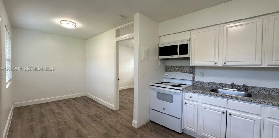 Appartement à Hollywood, Floride 1 chambre № 2385052